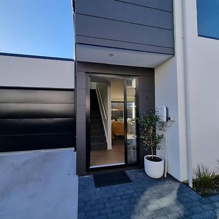 Central Home With Internal Garage - Close To Cbd! Christchurch Exterior foto